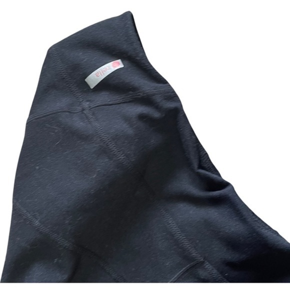 Zella live in capri black leggings size XL CC - Picture 3 of 4